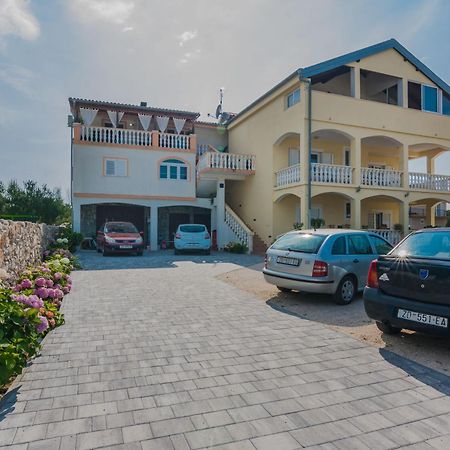 ביבינייה Luxury Apartments Monika Near The Sea With Private Parking מראה חיצוני תמונה