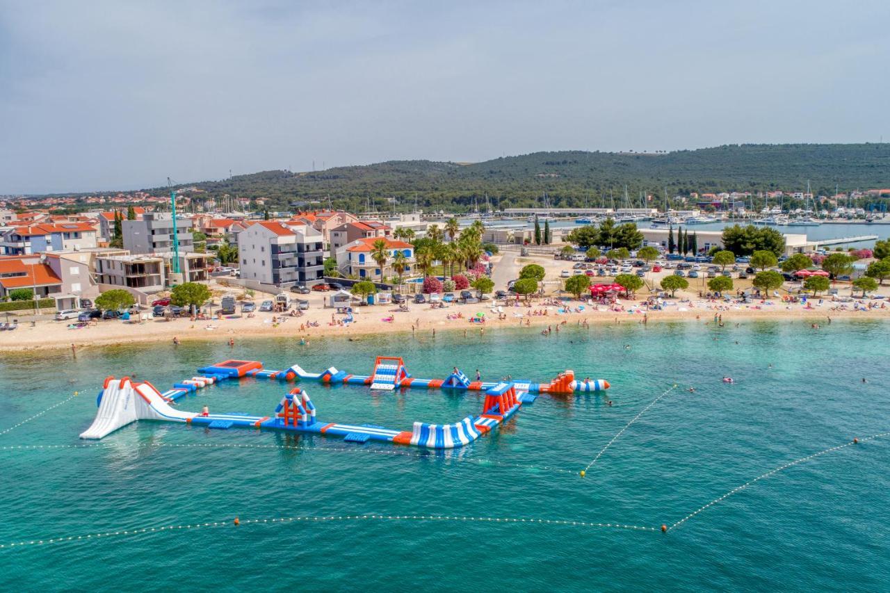 ביבינייה Luxury Apartments Monika Near The Sea With Private Parking מראה חיצוני תמונה