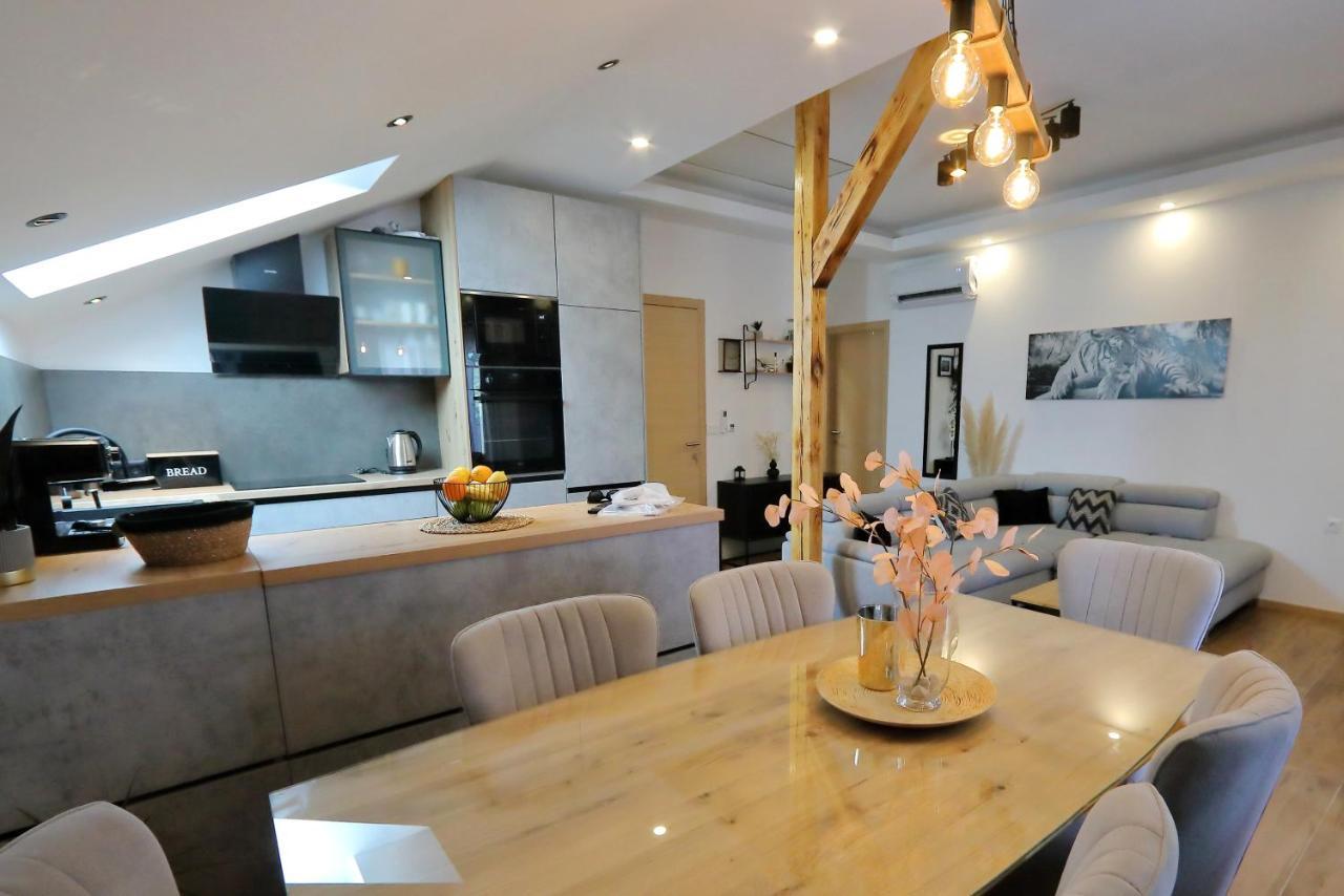 ביבינייה Luxury Apartments Monika Near The Sea With Private Parking מראה חיצוני תמונה