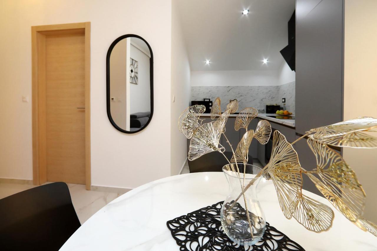 ביבינייה Luxury Apartments Monika Near The Sea With Private Parking מראה חיצוני תמונה